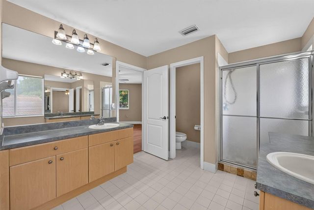 6775 SW 195th Avenue, Fort Lauderdale, FL 33332