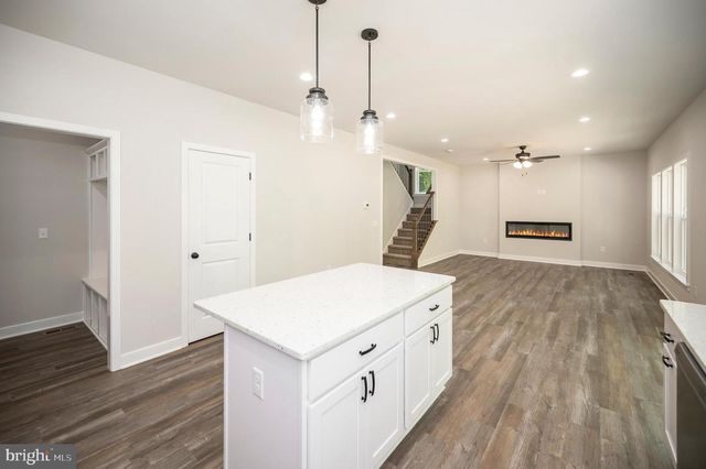 10598 GREENWOOD DR, Spotsylvania, VA 22553