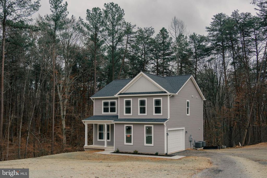 10598 GREENWOOD DR, Spotsylvania, VA 22553