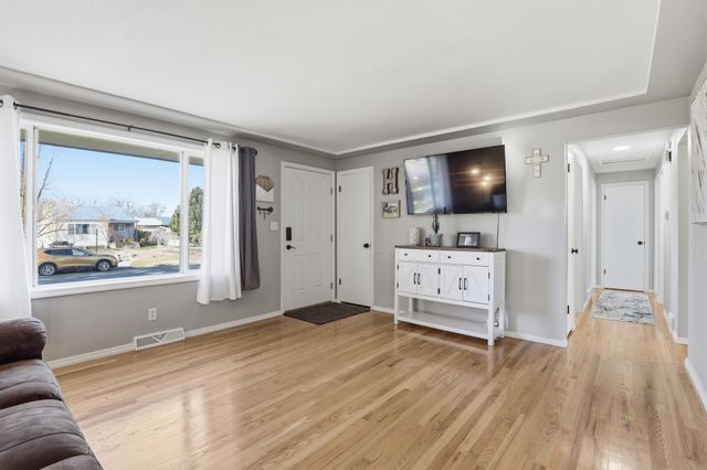 5816 N Lincoln St, Spokane, WA 99205