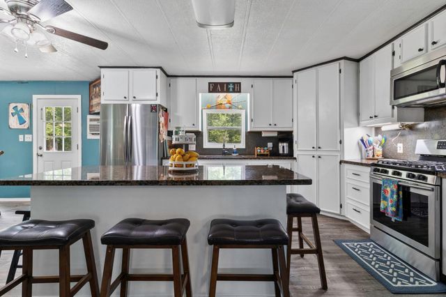 178 Inwood Drive, Livingston, TX 77351