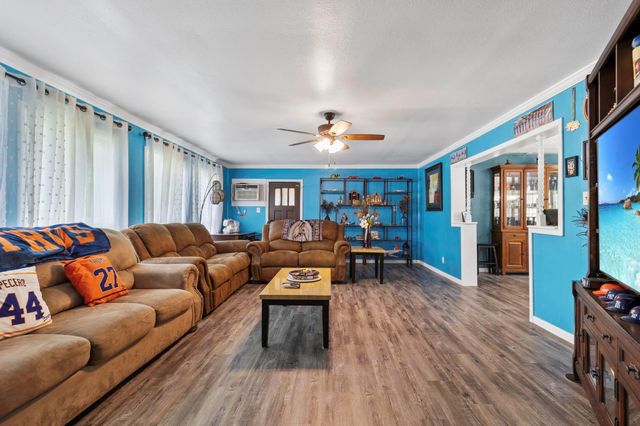 178 Inwood Drive, Livingston, TX 77351