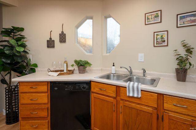 1414 W 4Th Street, Fort Wayne, IN 46808