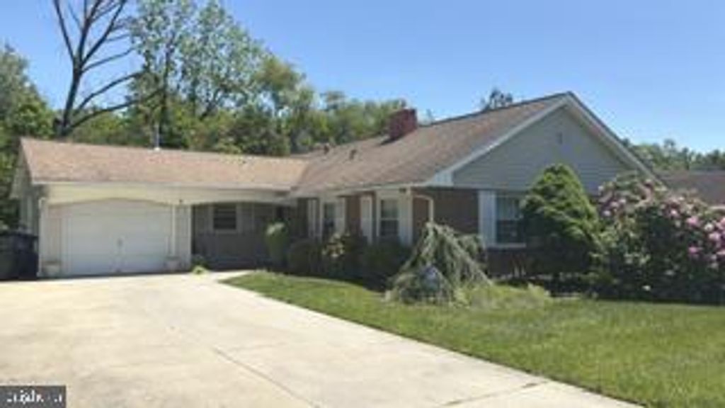 6 MEADOWBROOK PL, Willingboro, NJ 08046