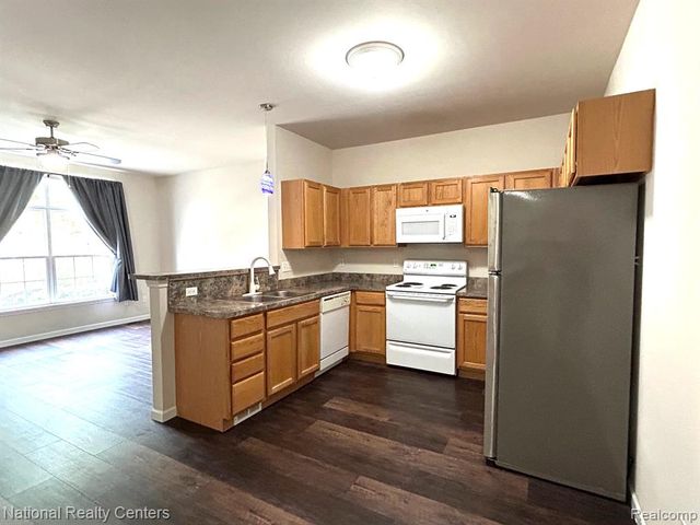 14579 Vauxhall, Sterling Heights, MI 48313