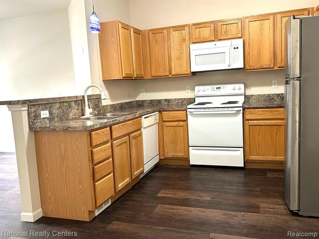 14579 Vauxhall, Sterling Heights, MI 48313