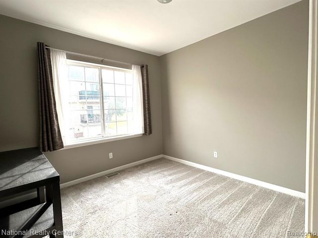 14579 Vauxhall, Sterling Heights, MI 48313