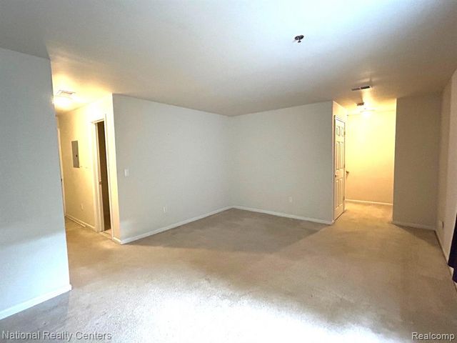 14579 Vauxhall, Sterling Heights, MI 48313