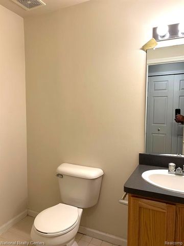 14579 Vauxhall, Sterling Heights, MI 48313