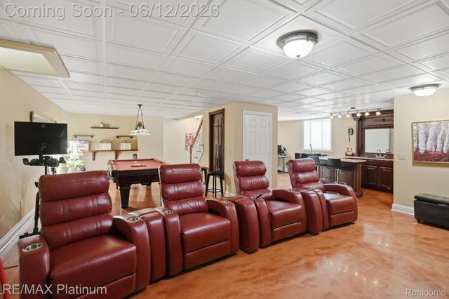 1713 Town Commons Drive, Howell, MI 48855