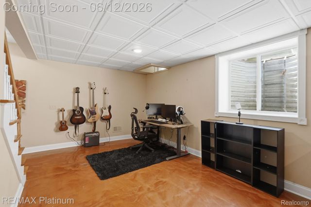 1713 Town Commons Drive, Howell, MI 48855