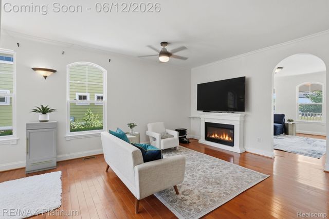 1713 Town Commons Drive, Howell, MI 48855