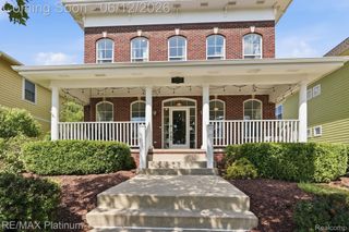 1713 Town Commons Drive, Howell, MI 48855