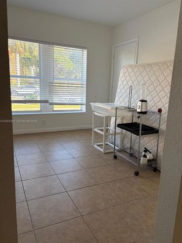1612 Harrison St 2, Hollywood, FL 33020