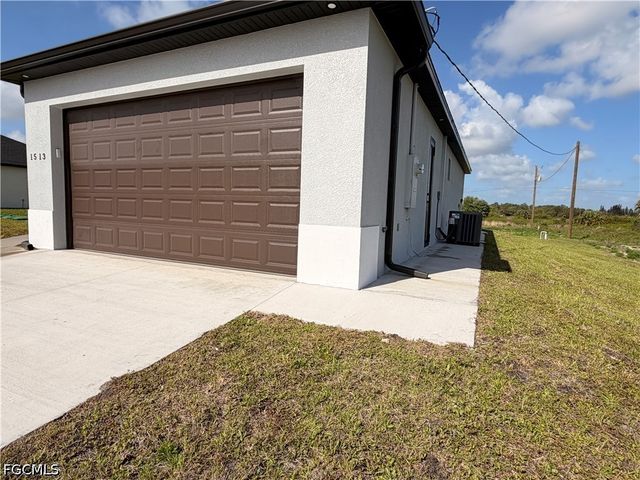 1513 Roosevelt AVE, Lehigh Acres, FL 33972