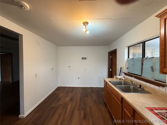 30487 S 552 Road, Cookson, OK 74427