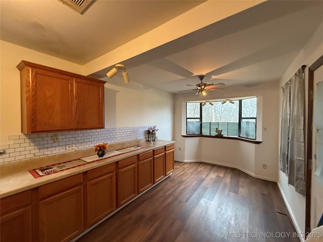 30487 S 552 Road, Cookson, OK 74427