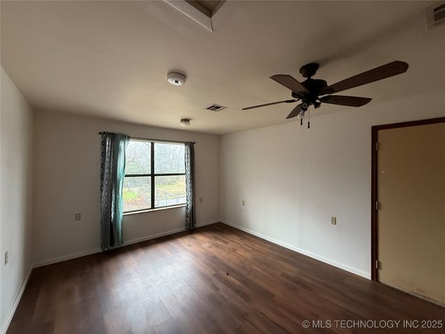 30487 S 552 Road, Cookson, OK 74427