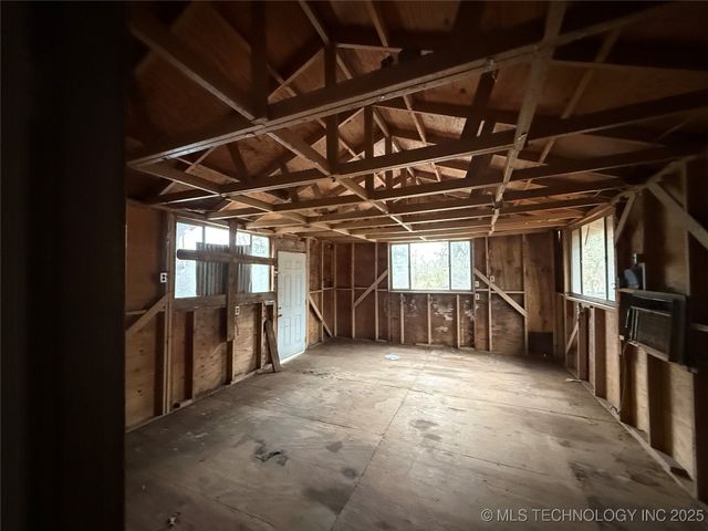 30487 S 552 Road, Cookson, OK 74427