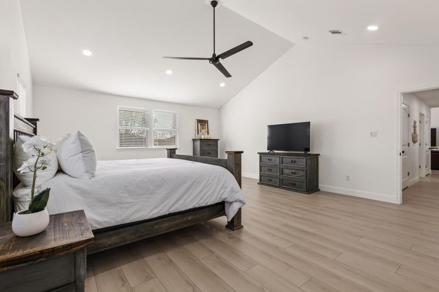 61 Lee Boulevard, Pottsboro, TX 75076