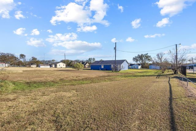 61 Lee Boulevard, Pottsboro, TX 75076