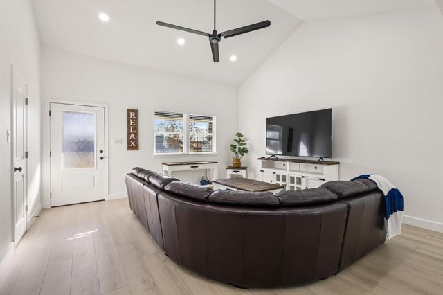 61 Lee Boulevard, Pottsboro, TX 75076