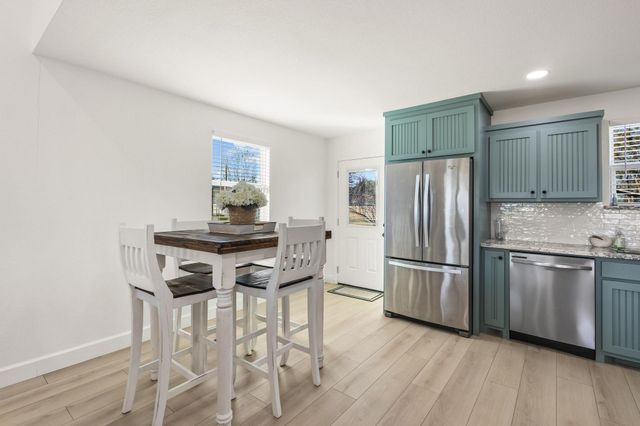 61 Lee Boulevard, Pottsboro, TX 75076