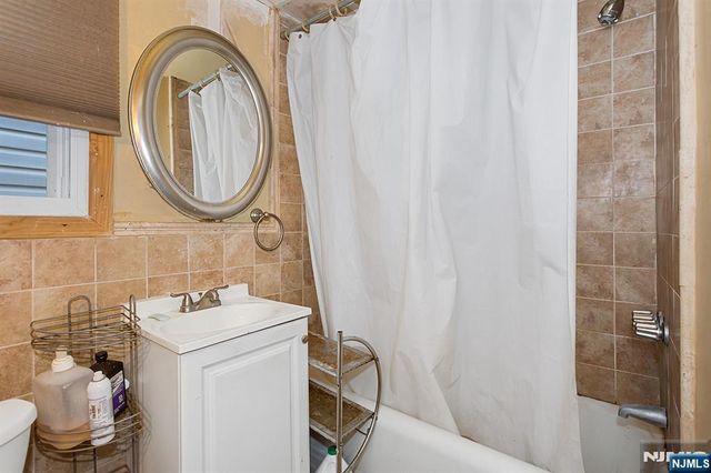 140 Nagle Street, Paterson, NJ 07501