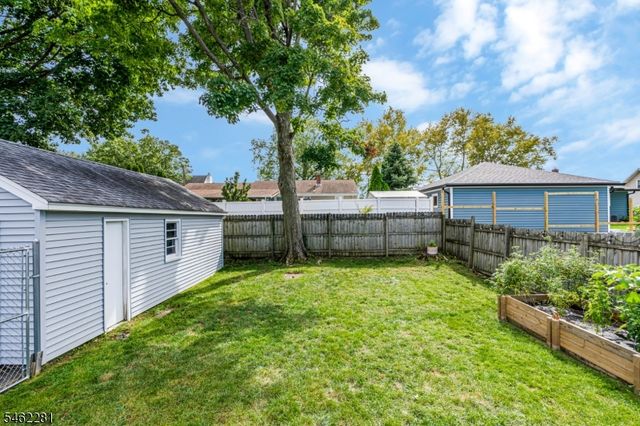324 Codrington Pl, Bound Brook Boro, NJ 08805