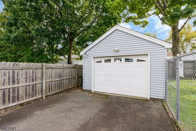 324 Codrington Pl, Bound Brook Boro, NJ 08805