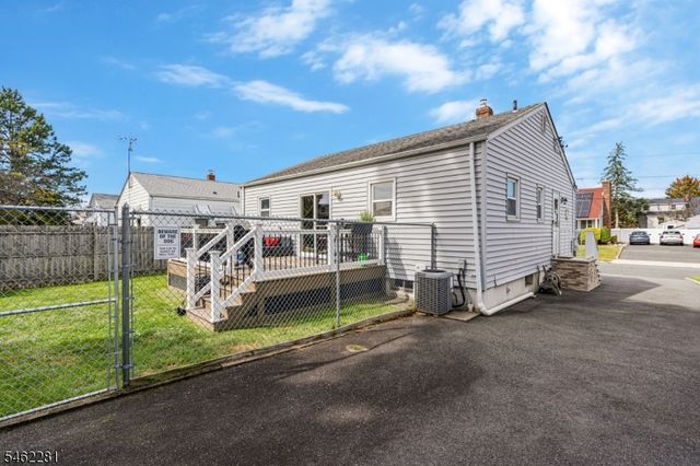 324 Codrington Pl, Bound Brook Boro, NJ 08805