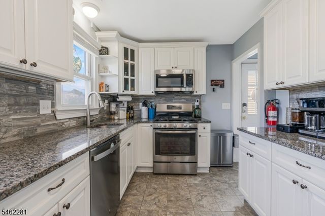 324 Codrington Pl, Bound Brook Boro, NJ 08805