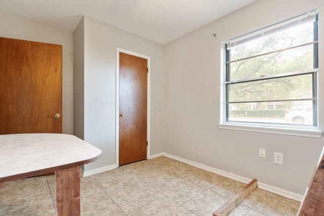 720 ROSEMONT Street, Fort Walton Beach, FL 32547