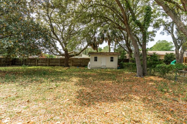 720 ROSEMONT Street, Fort Walton Beach, FL 32547