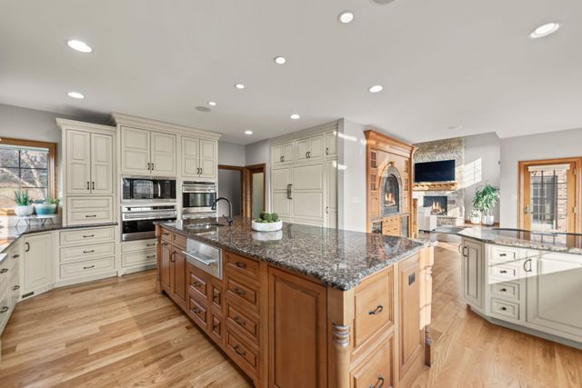 8955 Hillside Drive, St. John, IN 46373