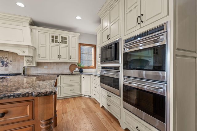 8955 Hillside Drive, St. John, IN 46373