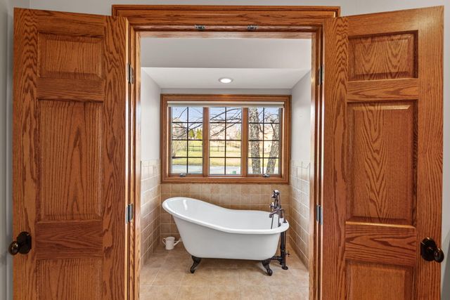 8955 Hillside Drive, St. John, IN 46373