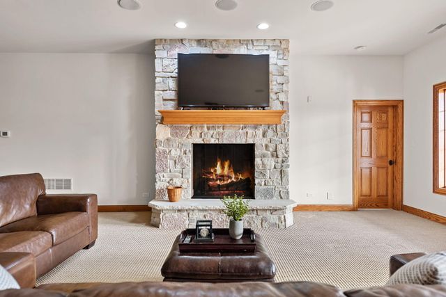 8955 Hillside Drive, St. John, IN 46373