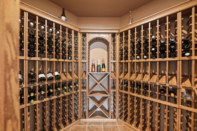 8955 Hillside Drive, St. John, IN 46373