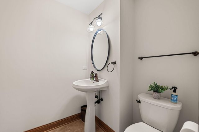 8955 Hillside Drive, St. John, IN 46373