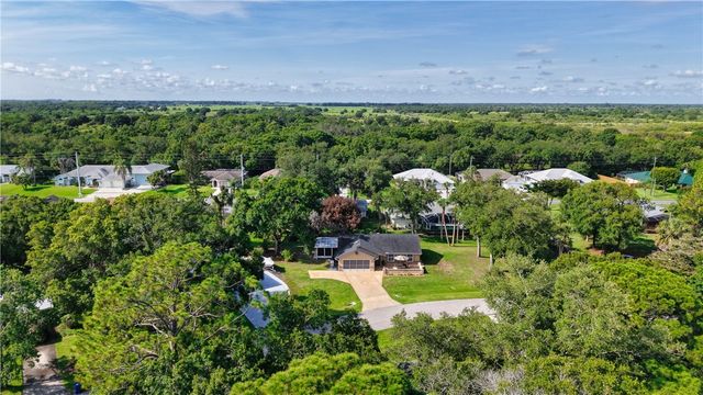 798 Dixie Terrace, Sebastian, FL 32958