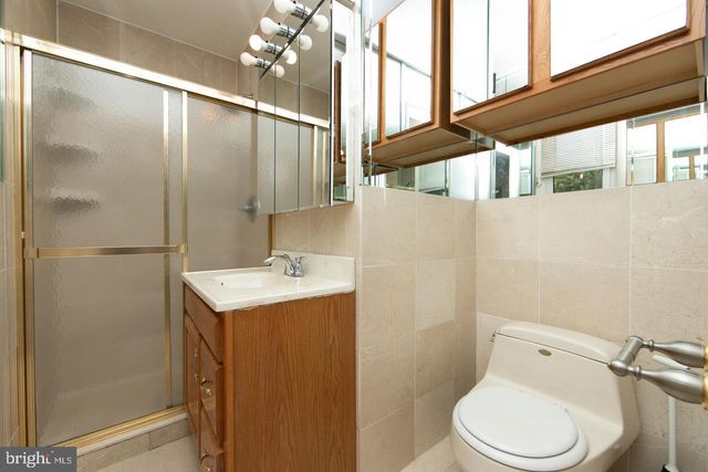 15 KNOLLWOOD DR, Cherry Hill, NJ 08002