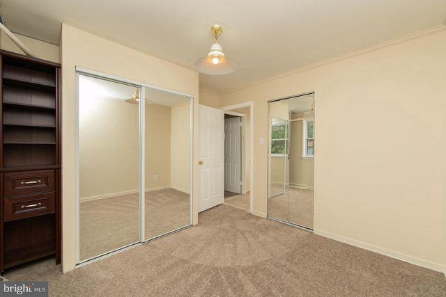 15 KNOLLWOOD DR, Cherry Hill, NJ 08002