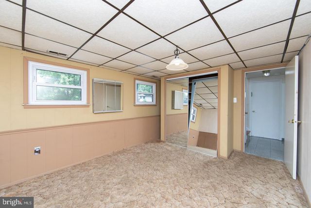 15 KNOLLWOOD DR, Cherry Hill, NJ 08002