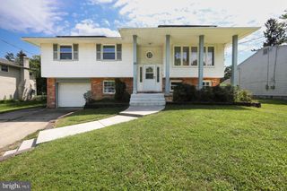 15 KNOLLWOOD DR, Cherry Hill, NJ 08002