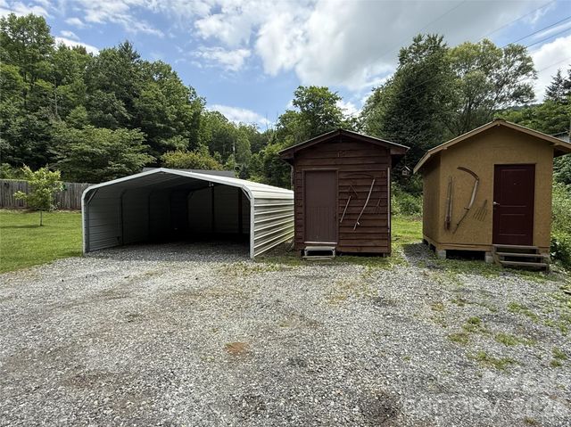4126 & 4128 Pumpkintown Road, Sylva, NC 28779