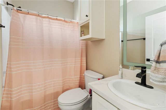 822 Whitewing Street, Alamo, TX 78516