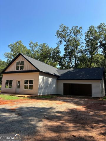 106 Little St, Williamson, GA 30292