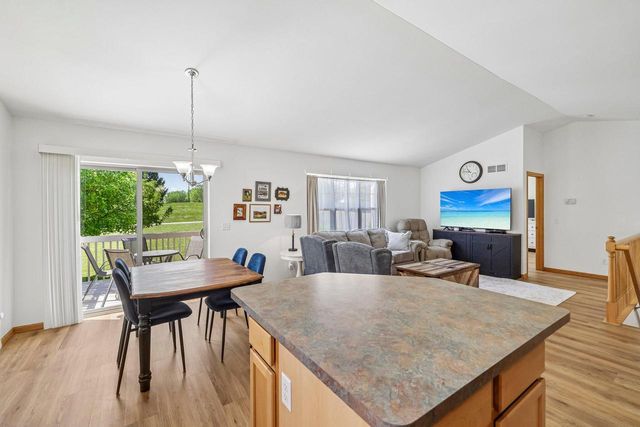 3289 Pleasant STREET, Sun Prairie, WI 53590
