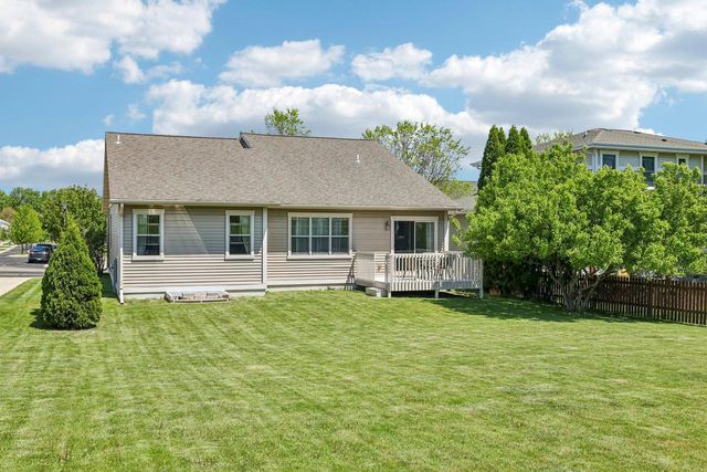 3289 Pleasant STREET, Sun Prairie, WI 53590